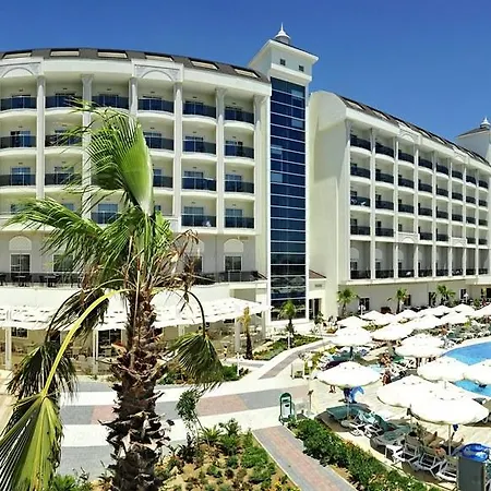 & River & Resort 5*